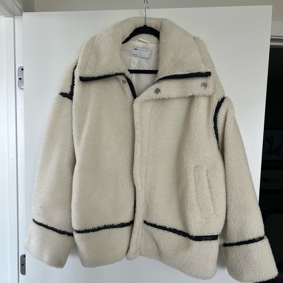 ASOS DESIGN Oversized Sherpa Jacket - Picture 1 of 8